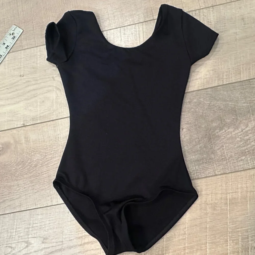 CAPEZIO BLACK INTERMEDIATE CHILD BLACK LEOTARD IC